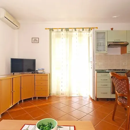 Jadranka 1426 Apartamento Premantura